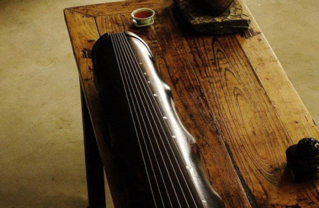 南京市古琴蕴含的传统文化，一把古琴制备出来要两年的时间